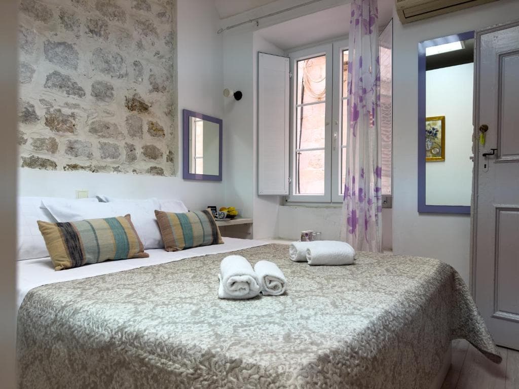 Cozy one bedroom apartment 3